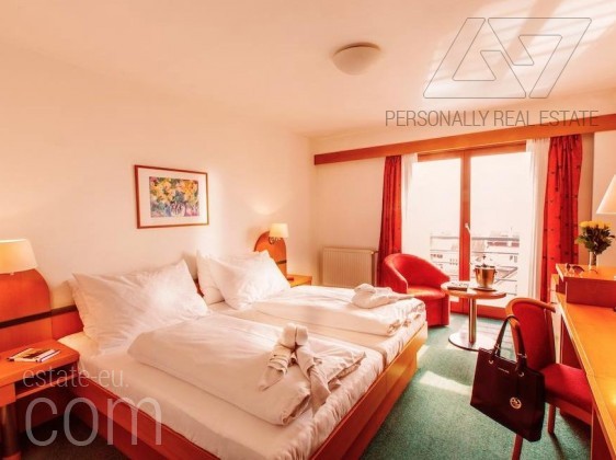 Отель в Праге, 1100 кв.м. Praha 8 - Коммерческая недвижимость - Personally Real Estate Отель в Праге, 1100 кв.м. Praha 8 - Коммерческая недвижимость - Personally Real Estate