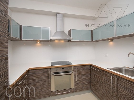 Квартира в Праге, 3-комнатная, 98 м² Прага 3 - Жилая недвижимость - Personally Real Estate Квартира в Праге, 3-комнатная, 98 м² Прага 3 - Жилая недвижимость - Personally Real Estate