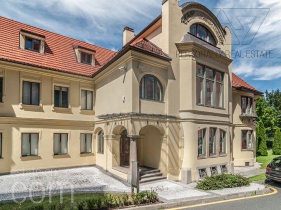 Бизнес: производство в Праге, 664 м² Прага 5 - Коммерческая недвижимость - Personally Real Estate Бизнес: производство в Праге, 664 м² Прага 5 - Коммерческая недвижимость - Personally Real Estate